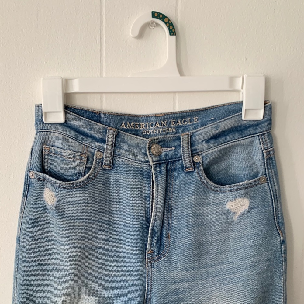 Distressed American eagle jeans